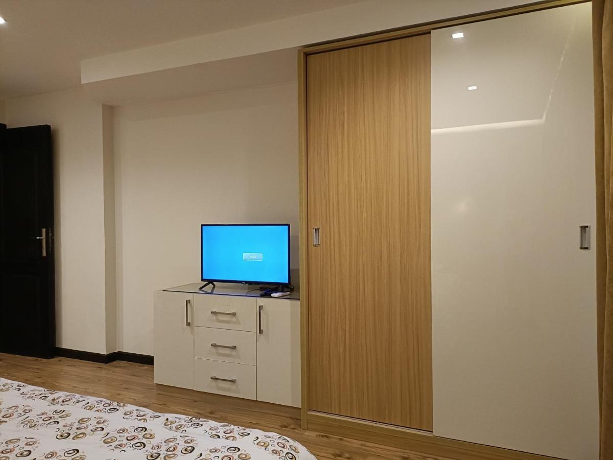 Sheraton Ocean 506 - Private Cairo